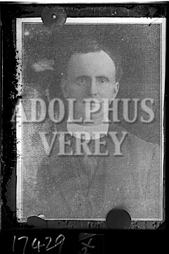 Donohue, Father